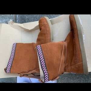 🥳HP🥳Tom's Suede Women's 9 Boots